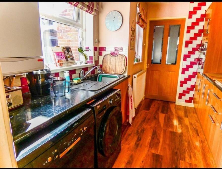 Sommerset Cottages - 2 Bedroom House Sunderland  Luaran gambar